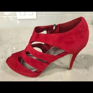 White House Black Market red suede pumps